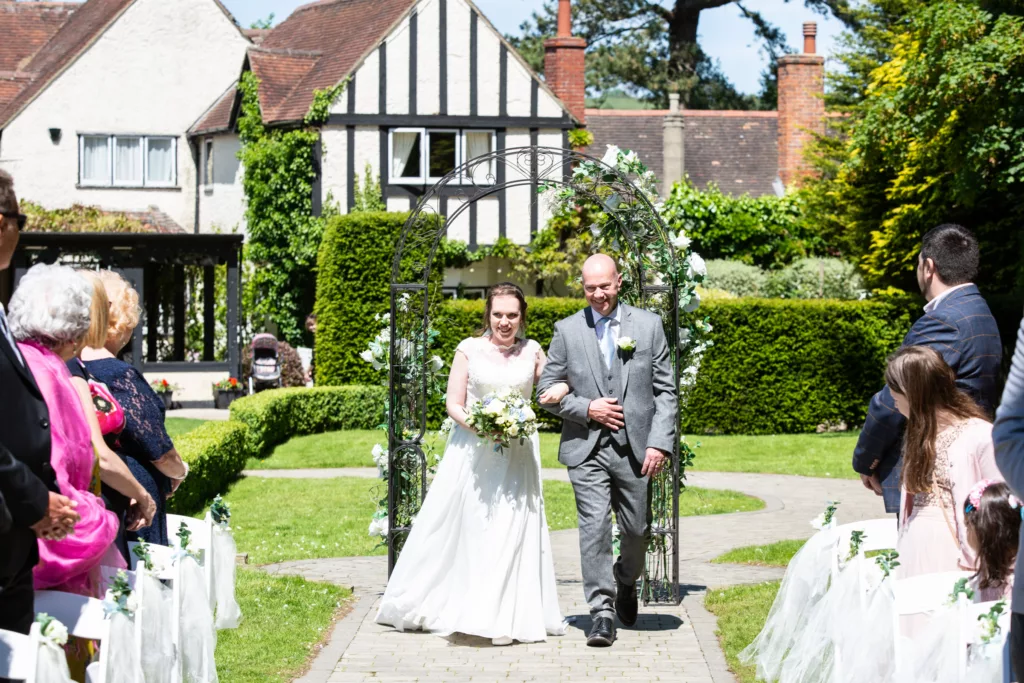 Wedding photography in Kent | Hayne House wedding photographer